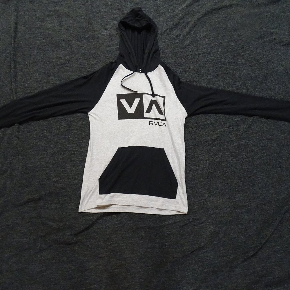 RVCA long sleeve hooded T-shirt